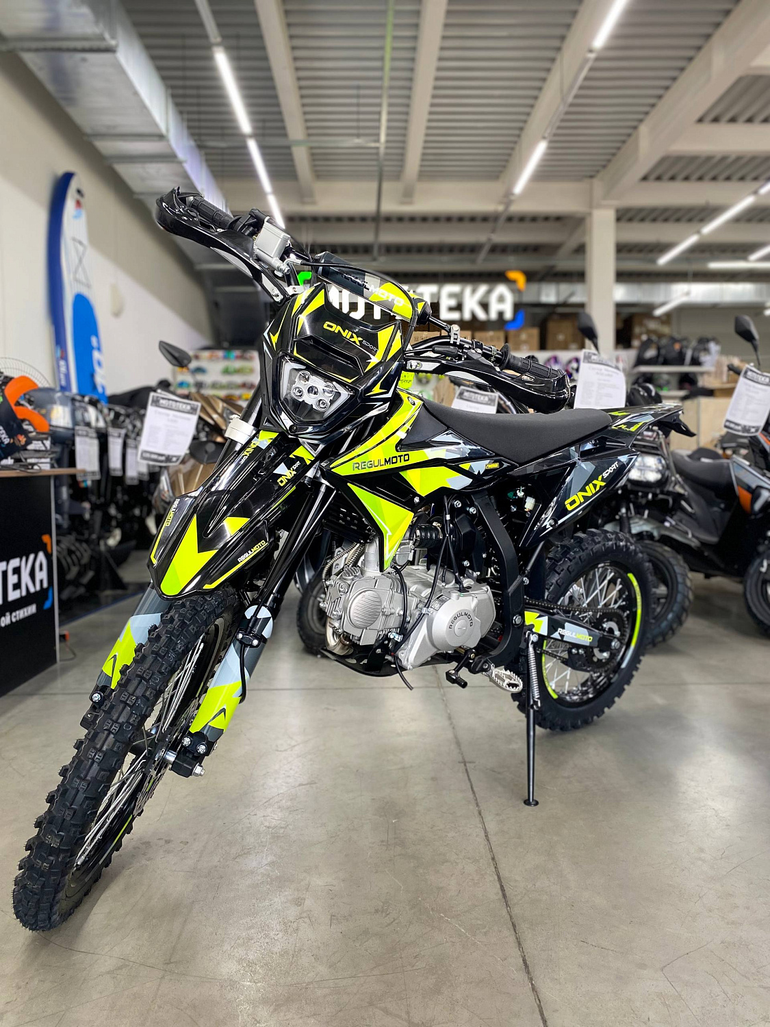 Сезон 2025! Питбайк Regulmoto (Регулмото) ONIX SPORT черный/зеленый